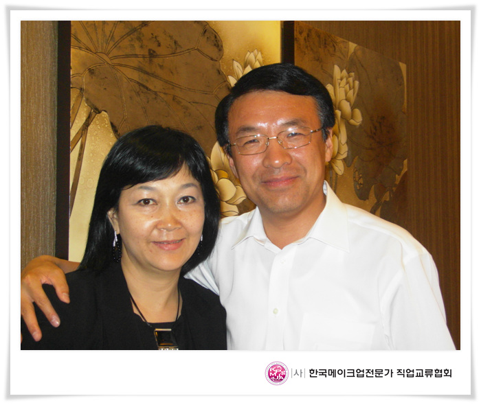 5월 27일 2009 중공중앙정치국상무위원 이장춘 초청 중국방문 대표 이미지