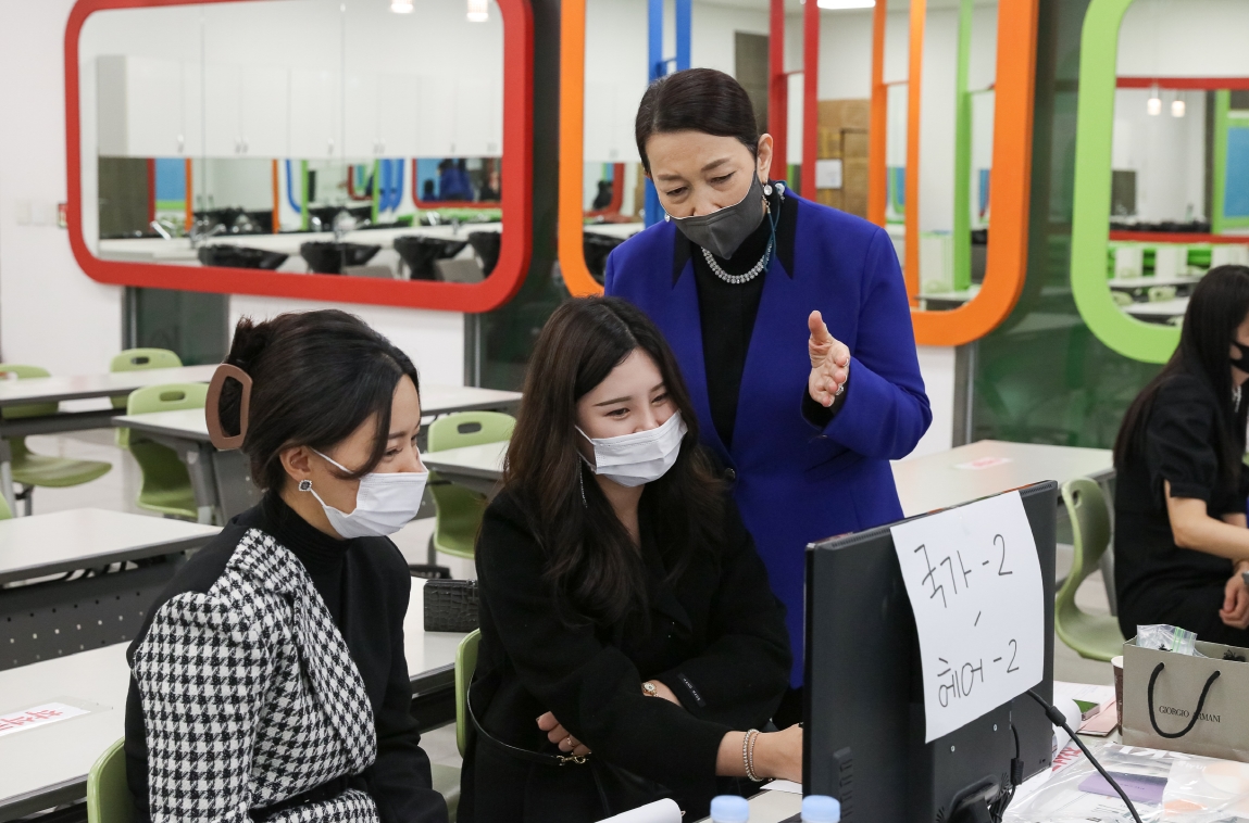 제13회 K-뷰티킹메이크업페스티벌어워드 대표 이미지